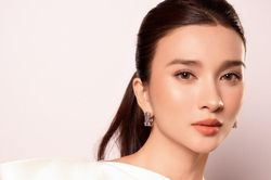Nhan sắc NSƯT vừa lọt đề cử top 100 gương mặt đẹp nhất thế giới