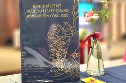 8 năm biên dịch một bộ kinh Phật: Có lúc chỉ còn một người ở lại