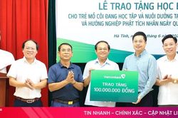 Tiếp nhận 100 triệu đồng hỗ trợ trẻ mồ côi và người khuyết tật