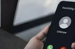Một người dân 'mất trắng' hơn 100 tỷ đồng sau khi tham gia cuộc họp trực tuyến