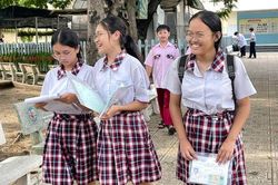 Ngày đầu thi lớp 10 Tp.HCM: Mỗi buổi ghi nhận hơn 600 thí sinh vắng mặt