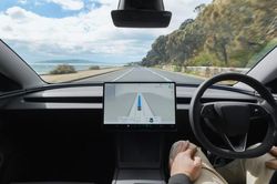 Xe tự lái Tesla: Sự thật đằng sau số liệu quảng cáo và thực tế vận hành