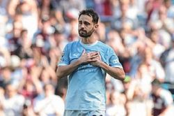 Barca tiến gần thỏa thuận với Bernardo Silva; MU áp sát tiền vệ Ederson giá 35 triệu bảng