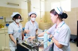 Nữ điều dưỡng trưởng có nhiều sáng kiến vì người bệnh