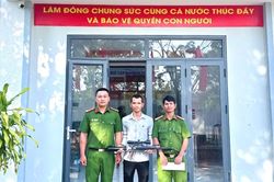 Lâm Đồng tăng cường vận động thu hồi vũ khí, vật liệu nổ, công cụ hỗ trợ