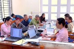 Khơi th&ocirc;ng nguồn vốn, 'tiếp sức' cho hộ ngh&egrave;o