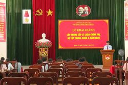 Khai giảng lớp Trung cấp lý luận chính trị hệ tập trung, khóa 2, năm 2026