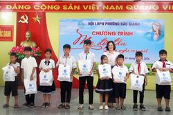Phường Bắc Gianh tổ chức chương trình 'Mẹ đỡ đầu-Lắng nghe con nói'