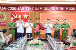 Biểu dương, khen thưởng các tập thể, cá nhân có thành tích xuất sắc trong đấu tranh chuyên án 1326L