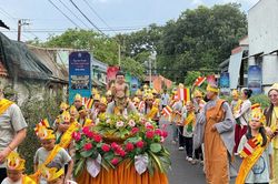 Lớp giáo lý 'Bé học Phật' kính mừng Phật Đản