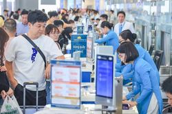 Hơn 54 triệu lượt khách qua cảng hàng không trong 5 tháng đầu năm