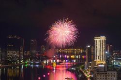 Xem pháo hoa sông Hàn từ tổ hợp Sun Symphony Residence