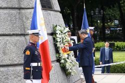 Tổng Bí thư, Chủ tịch nước Tô Lâm tưởng niệm anh hùng dân tộc Philippines Jose Rizal