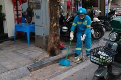 Cơ giới hóa thu gom rác, đô thị ngày càng sạch đẹp