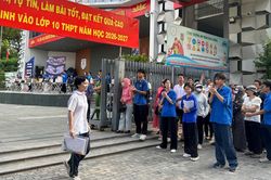 Hơn 16.000 lượt thí sinh Hà Nội hoàn thành thi vào lớp 10 chuyên