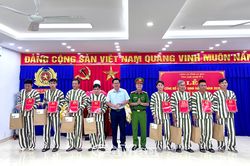 Công bố quyết định đặc xá của Chủ tịch nước cho 124 phạm nhân