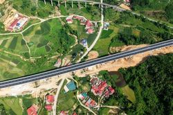 Cục Đường bộ đề nghị sớm công bố lộ trình chấm dứt sản xuất xe sử dụng xăng dầu trước năm 2040