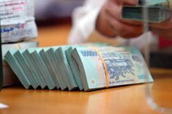 Dòng tiền trả nợ trái phiếu dự kiến tăng mạnh