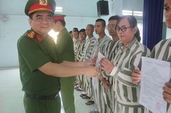 Công bố Quyết định của Chủ tịch nước về đặc xá cho phạm nhân tại Trại tạm giam Bố Lá