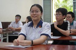 Hơn 150.000 thí sinh TP.HCM thi môn đầu tiên vào lớp 10