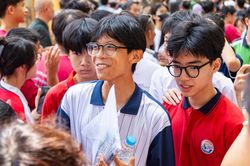 Sáng nay, thí sinh Hà Nội bước vào bài thi chuyên lớp 10