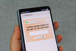 Công nghệ 1/6: Chứng nhận đăng ký xe điện tử đã có trên VNeID và VNeTraffic