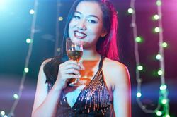 Cung hoàng đạo nào ăn chơi quên lối về?