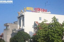 Chủ nhà nghỉ tá hỏa phát hiện một thanh niên tử vong trong phòng thuê