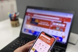 Đề xuất người b&aacute;n h&agrave;ng online v&agrave;o diện tham gia bảo hiểm x&atilde; hội bắt buộc