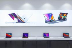 Trước khi mua iPhone hay MacBook, bạn nên biết điều này