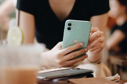 Một trong những thứ tốt nhất của iPhone thực chất lại do Samsung sản xuất
