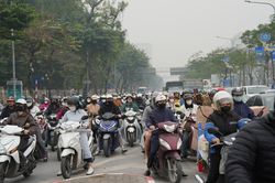 Hà Nội lùi thời điểm thông qua 2 nghị quyết về vùng phát thải thấp và hỗ trợ chuyển đổi phương tiện xanh