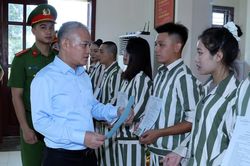 Cơ hội thứ hai từ ngày trở về của các phạm nhân được đặc xá