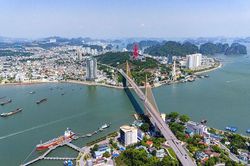 Thông qua chủ trương thành lập thành phố Quảng Ninh