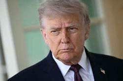 Ông Donald Trump chê đàm phán với Iran 'nhàm chán', liên lạc ngay với Israel