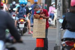 TPHCM: Vận động người dân không cho tiền người xin ăn