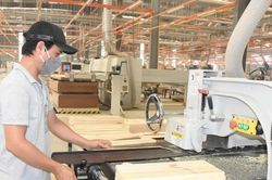 Sản xuất c&ocirc;ng nghiệp TPHCM duy tr&igrave; đ&agrave; tăng t&iacute;ch cực