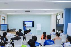 Chính sách thị thực nhân tài mạnh mẽ để cạnh tranh toàn cầu