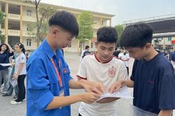 Gợi ý đáp án môn Toán Kỳ thi vào tuyển sinh vào lớp 10 ở Phú Thọ