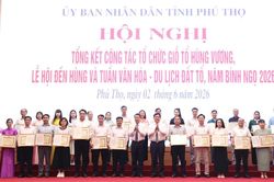 Báo Giáo dục và Thời đại nhận Bằng khen của UBND tỉnh Phú Thọ