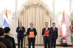 Từ đối ngoại cấp cao đến hợp tác cụ thể về đào tạo, phát triển năng lực quản trị công