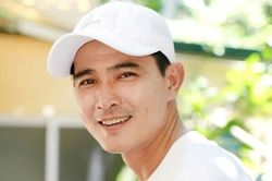 Quang Sự trở lại phim giờ vàng