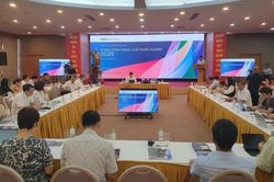 Kỷ lục lập pháp và yêu cầu khơi thông điểm nghẽn
