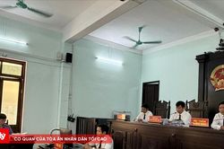 Nhóm thanh thiếu niên mang hung khí gây náo loạn đường phố