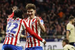 Diễn biến mới thương vụ Julian Alvarez gia nhập Barca
