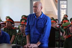 Chủ quán bar cho khách 'bay lắc' bằng ma túy lãnh 8 năm tù