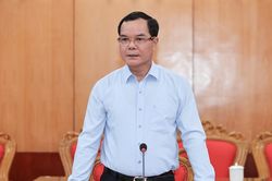Quyết liệt th&aacute;o gỡ những điểm nghẽn trong thực hiện ch&iacute;nh s&aacute;ch d&acirc;n tộc