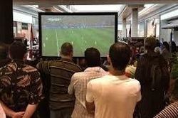 World Cup 2026: Quán bar ở Toronto dè chừng 'cảnh sát FIFA'