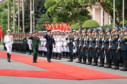 Đại tướng Nguyễn Tân Cương hội đàm với Tham mưu trưởng Liên quân Nhật Bản