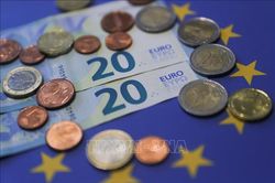 ECB thúc giục nâng tầm vị thế đồng euro